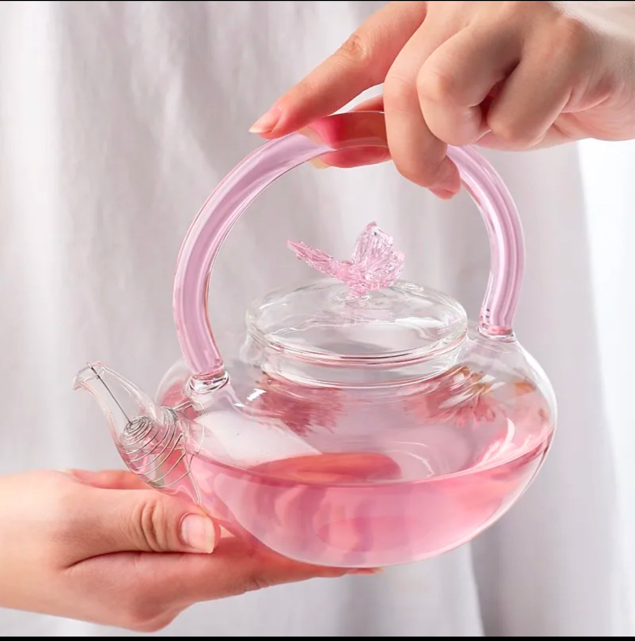Painted Lady Butterfly Tea Pot – High-Temp Borosilicate Glass Kettle in Pink