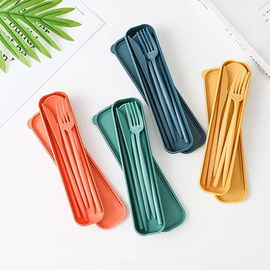 Kerry 4-Set Reusable Utensils with Travel Case – BPA-Free & Dishwasher Safe